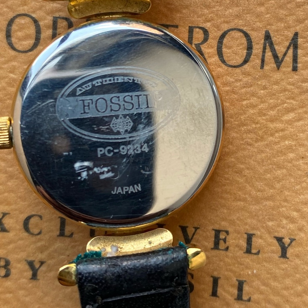 RARE 1993 FOSSIL MOTHER OF PEARL MOON PHASE WATCH PC-9234 - Picture 9 of 10